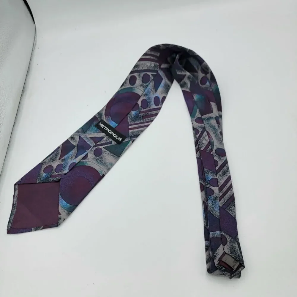 Metropolis mens tie